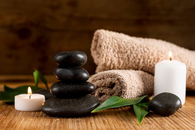 Hot Stone Massage in Chennai by Female and Male|spa near me